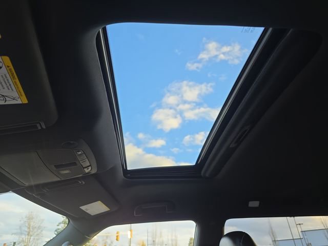 Used 2024 INFINITI QX80 Sensory image 33