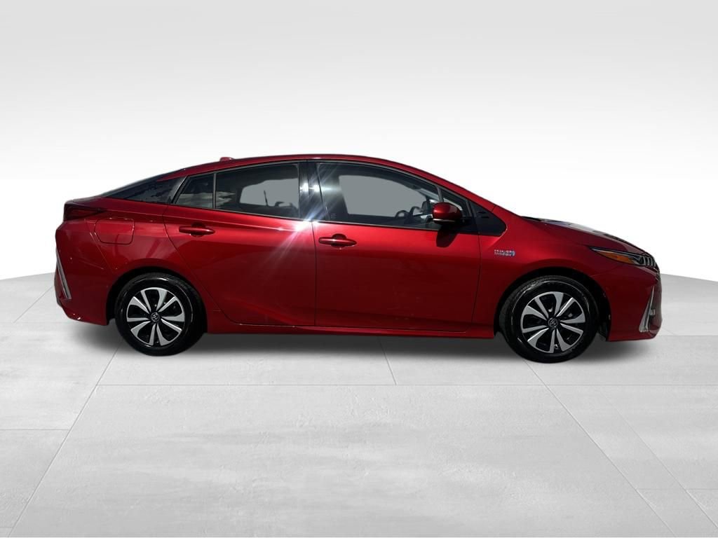 Used 2017 Toyota Prius Prime Plus image 8