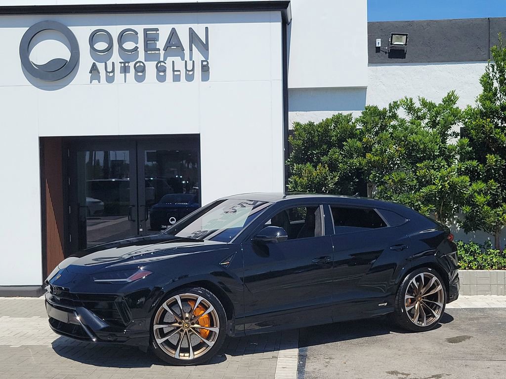 Used 2024 Lamborghini Urus S AWD/4WD image 1