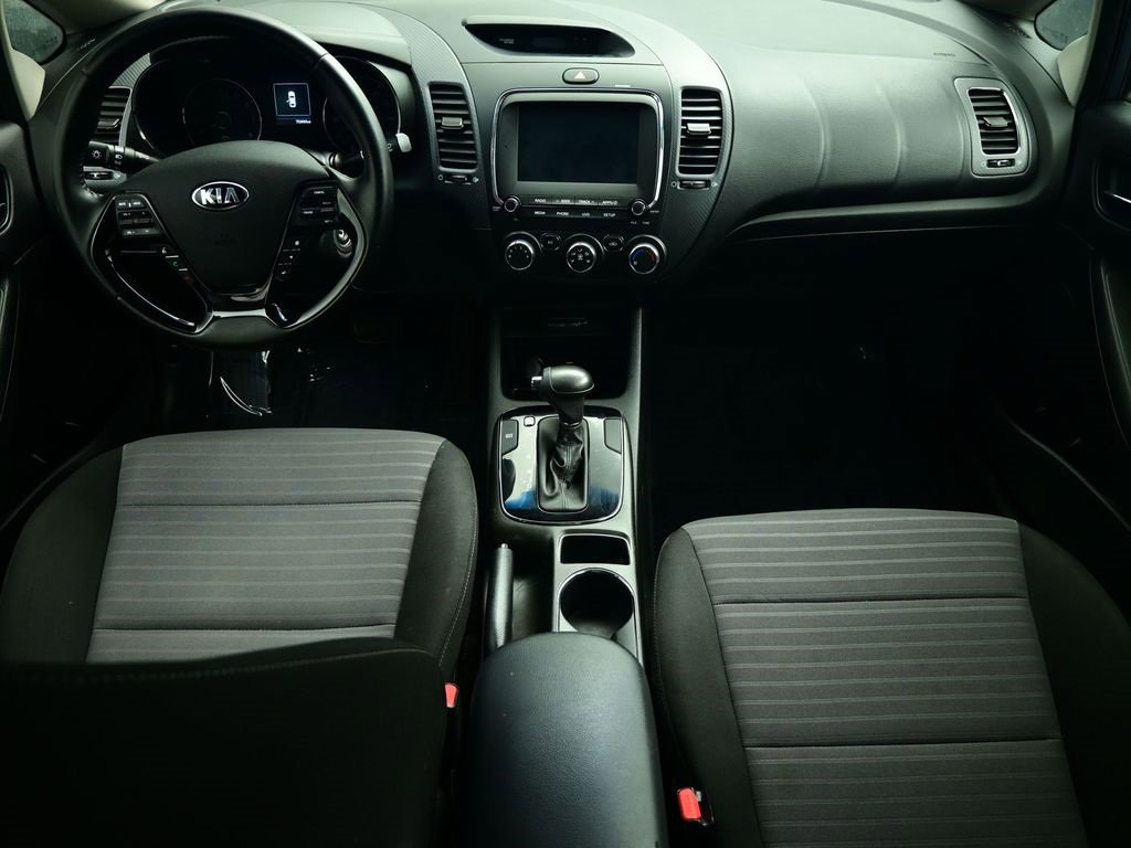 Used 2018 Kia Forte S image 4