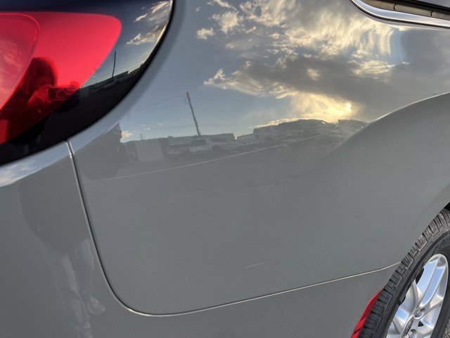 Used 2022 Chrysler Pacifica Touring-L image 15