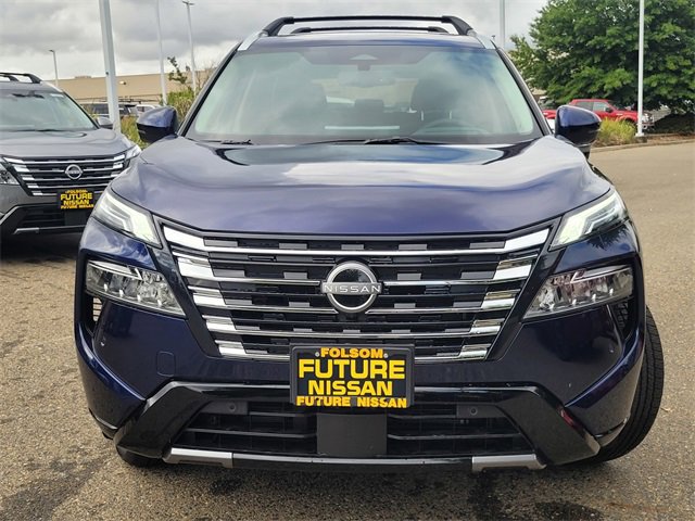 New 2026 Nissan Rogue Platinum image 3