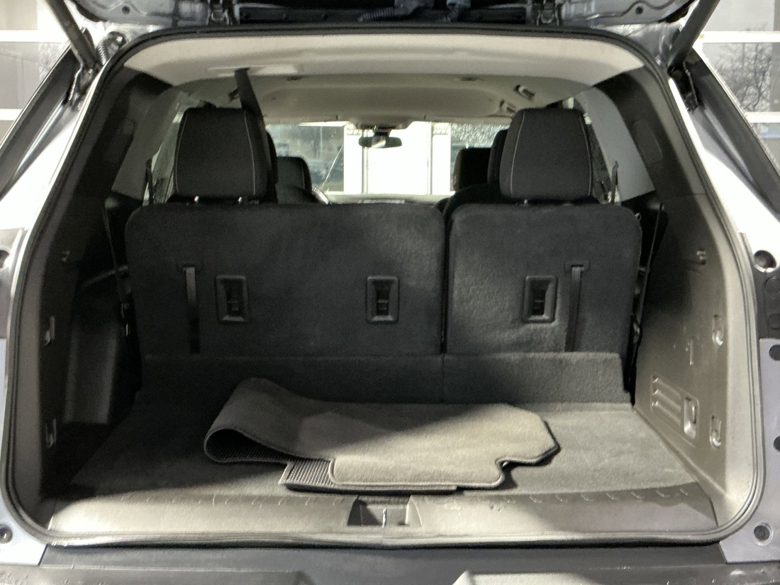 Used 2019 Chevrolet Traverse LT image 33