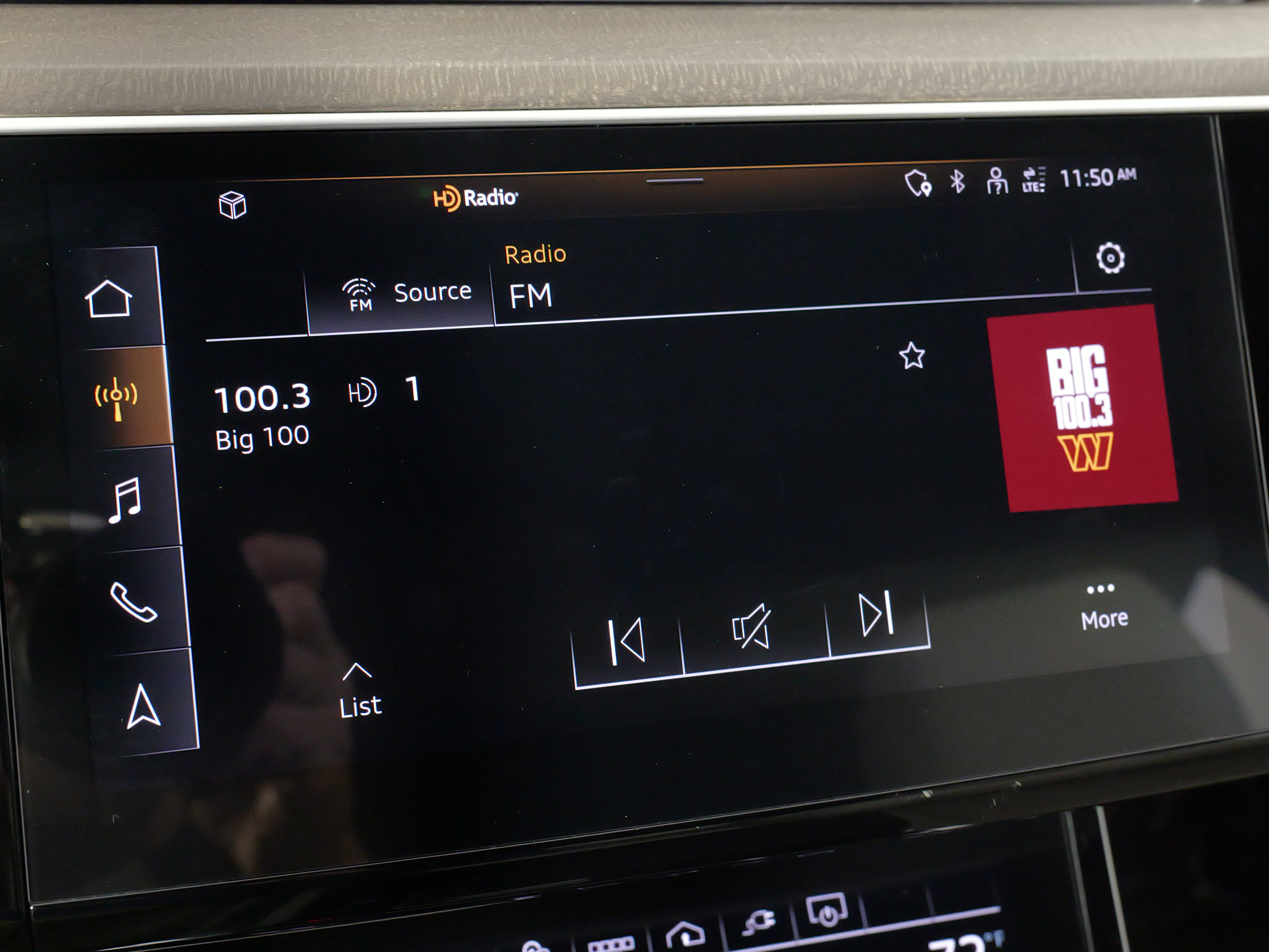 Used 2024 Audi Q8 e-tron Premium Plus w/ Premium Plus Package image 50