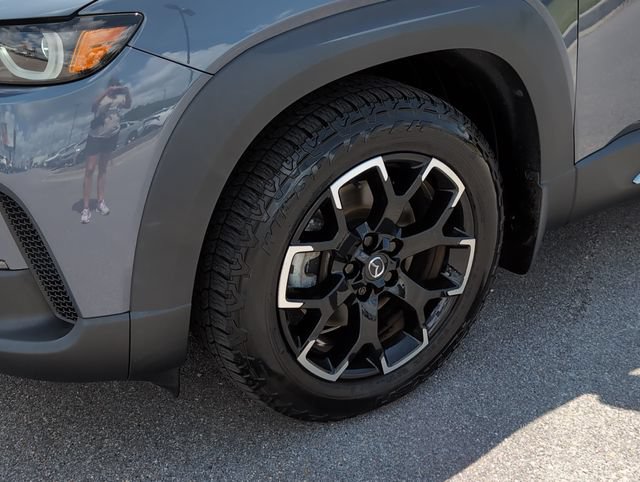 Used 2024 MAZDA CX-50 Meridian Edition w/ Apex Package AWD/4WD image 11