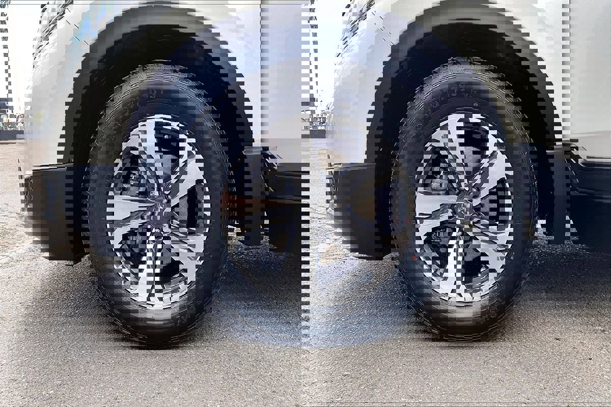 Used 2018 Honda CR-V LX image 8