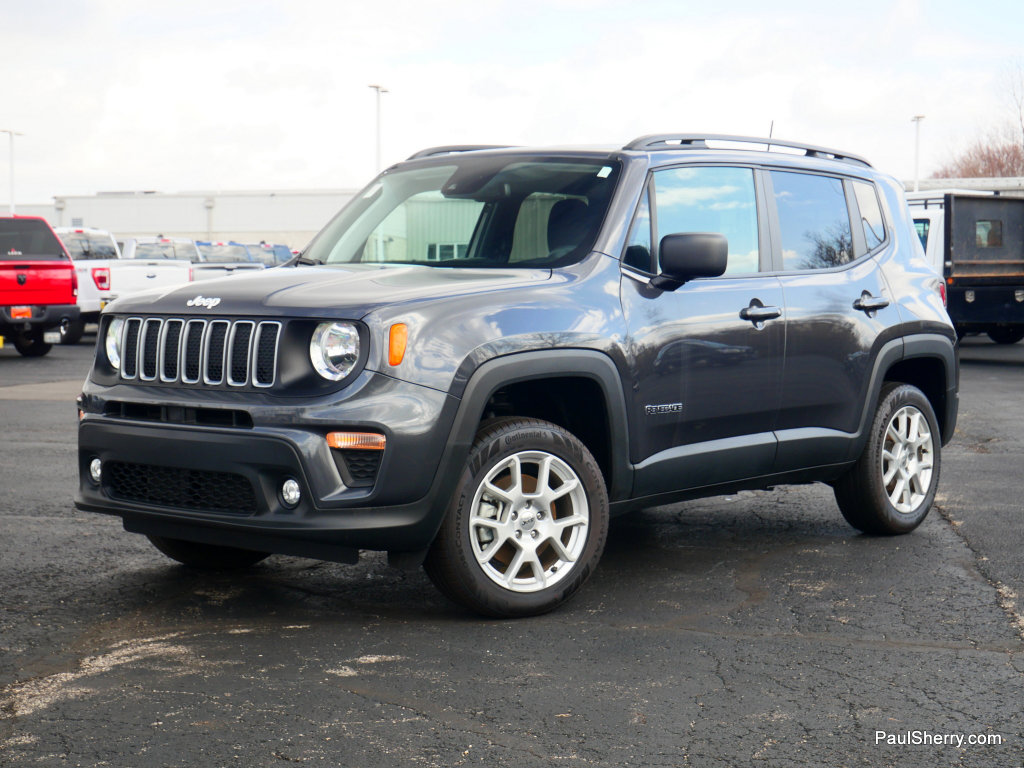 Used 2023 Jeep Renegade Latitude w/ Premium Group AWD/4WD image 7