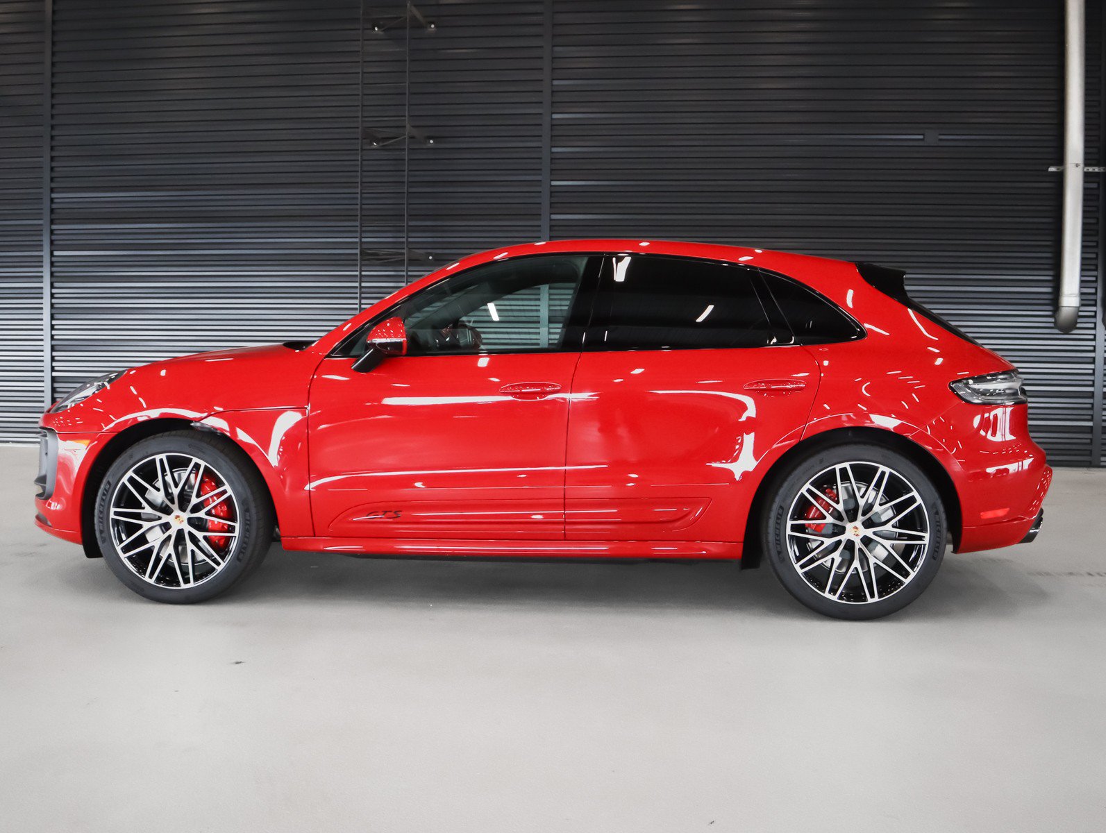 New 2026 Porsche Macan GTS AWD/4WD image 2