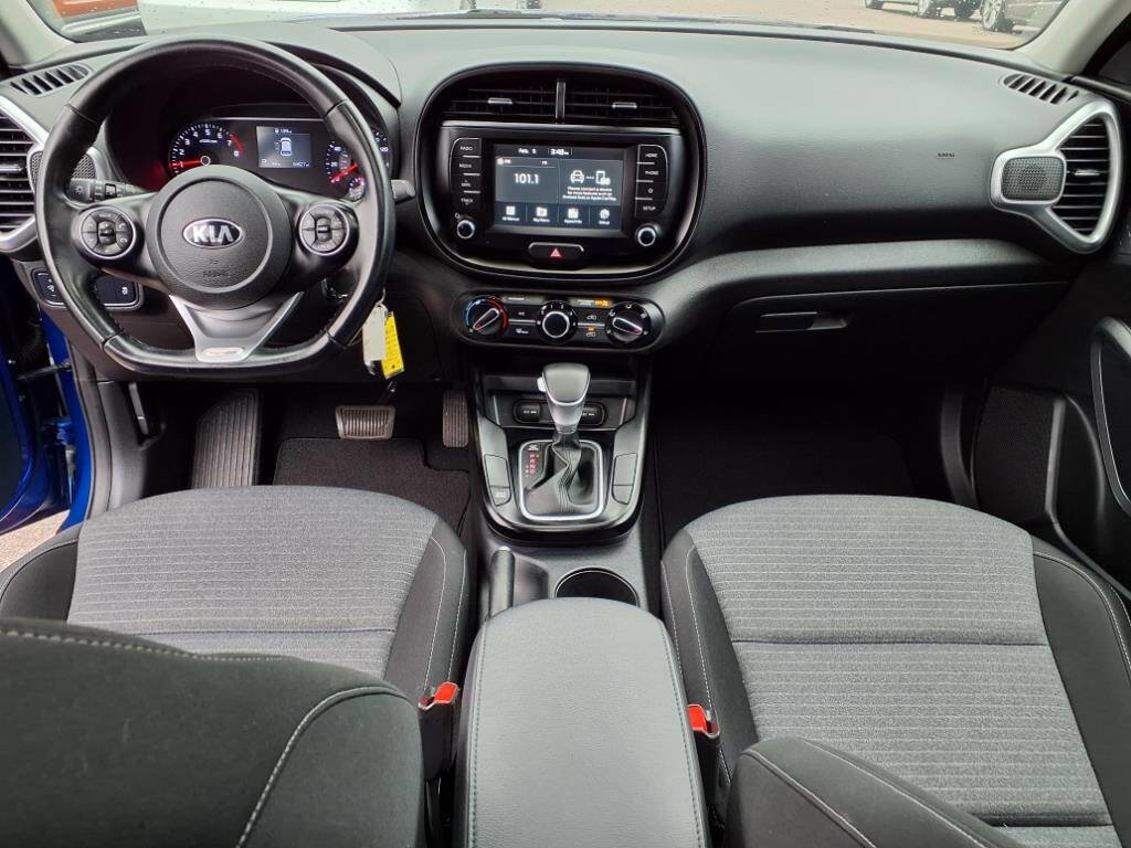 Used 2021 Kia Soul GT-Line FWD image 11