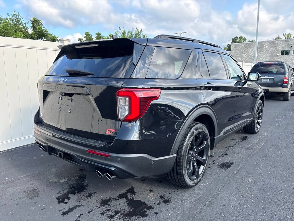 Used 2022 Ford Explorer ST w/ Equipment Group 401A AWD/4WD image 3