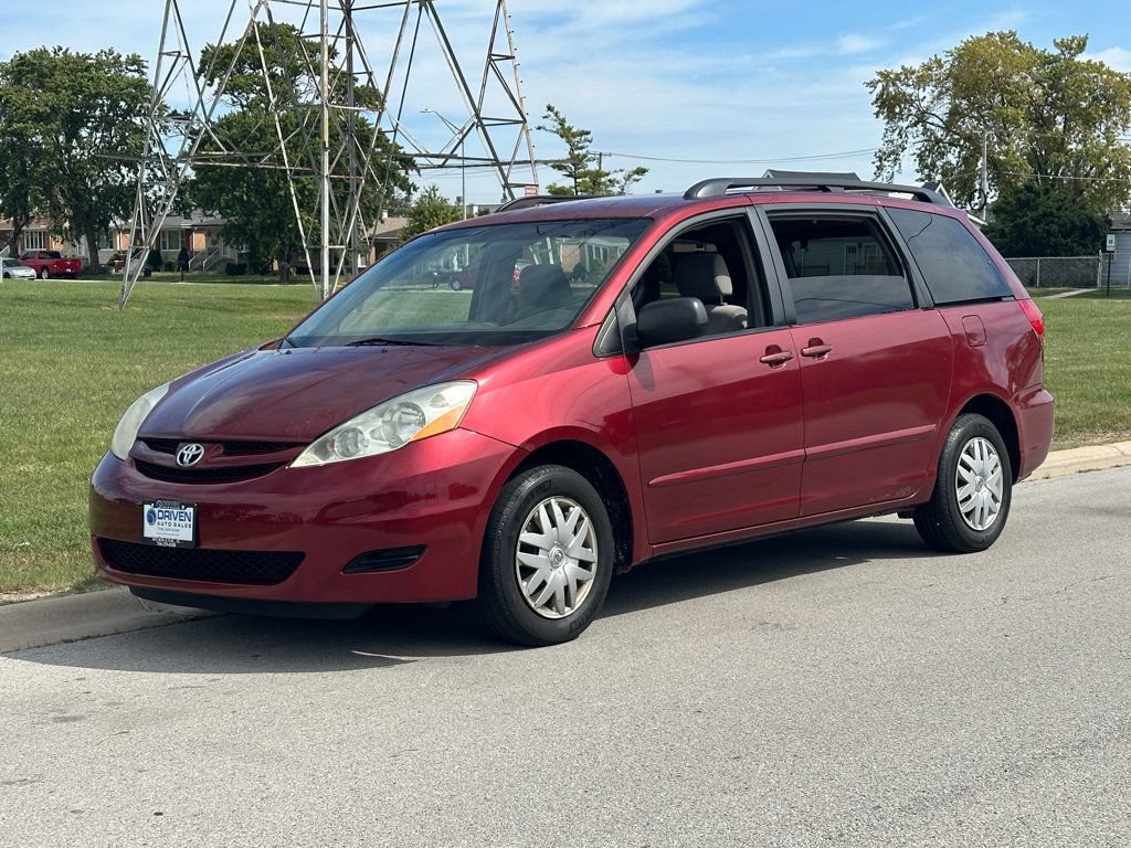 Used 2008 Toyota Sienna LE FWD image 4