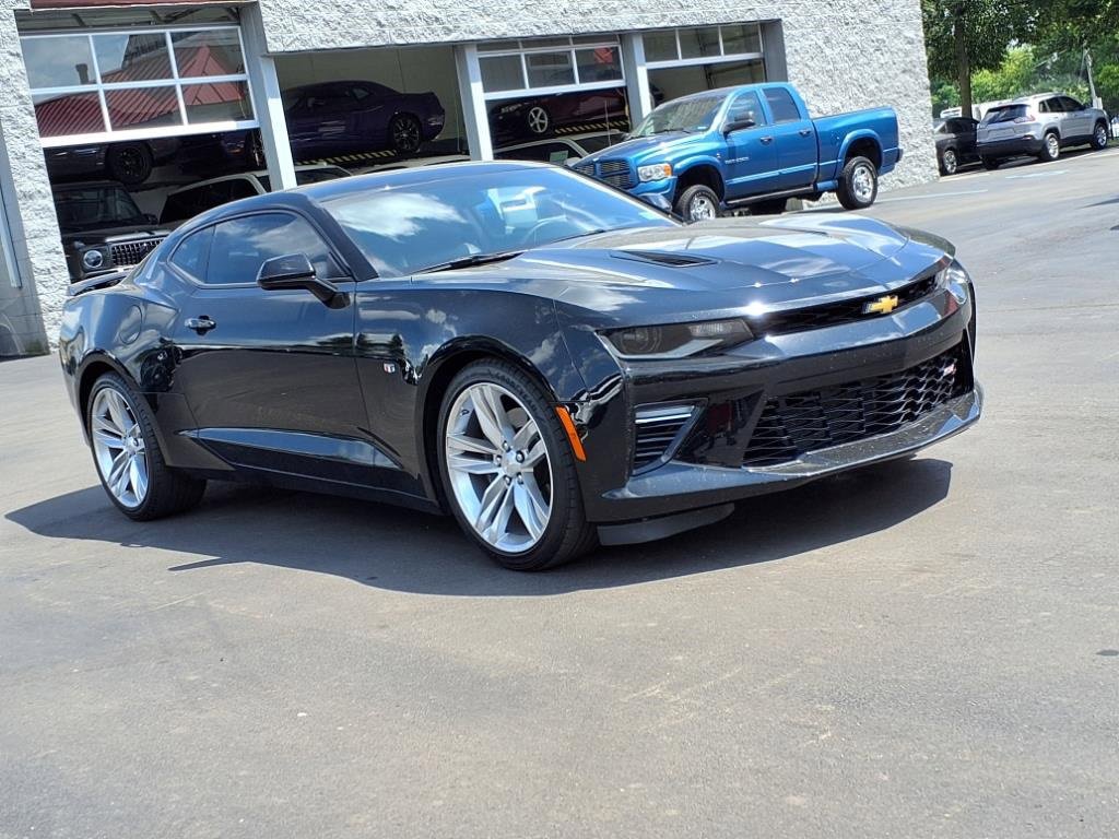 Used 2016 Chevrolet Camaro SS image 7