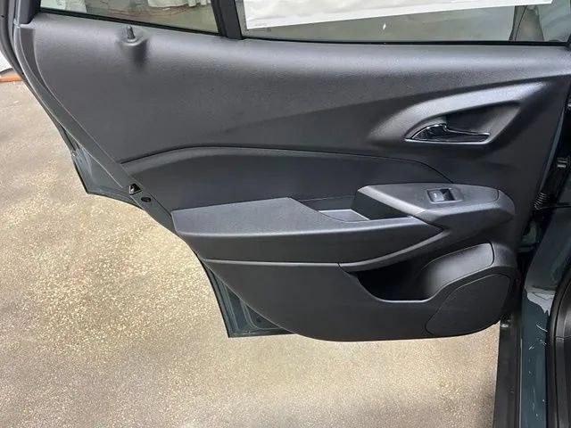 New 2026 Chevrolet Trax LT w/ Driver Confidence Package FWD image 26