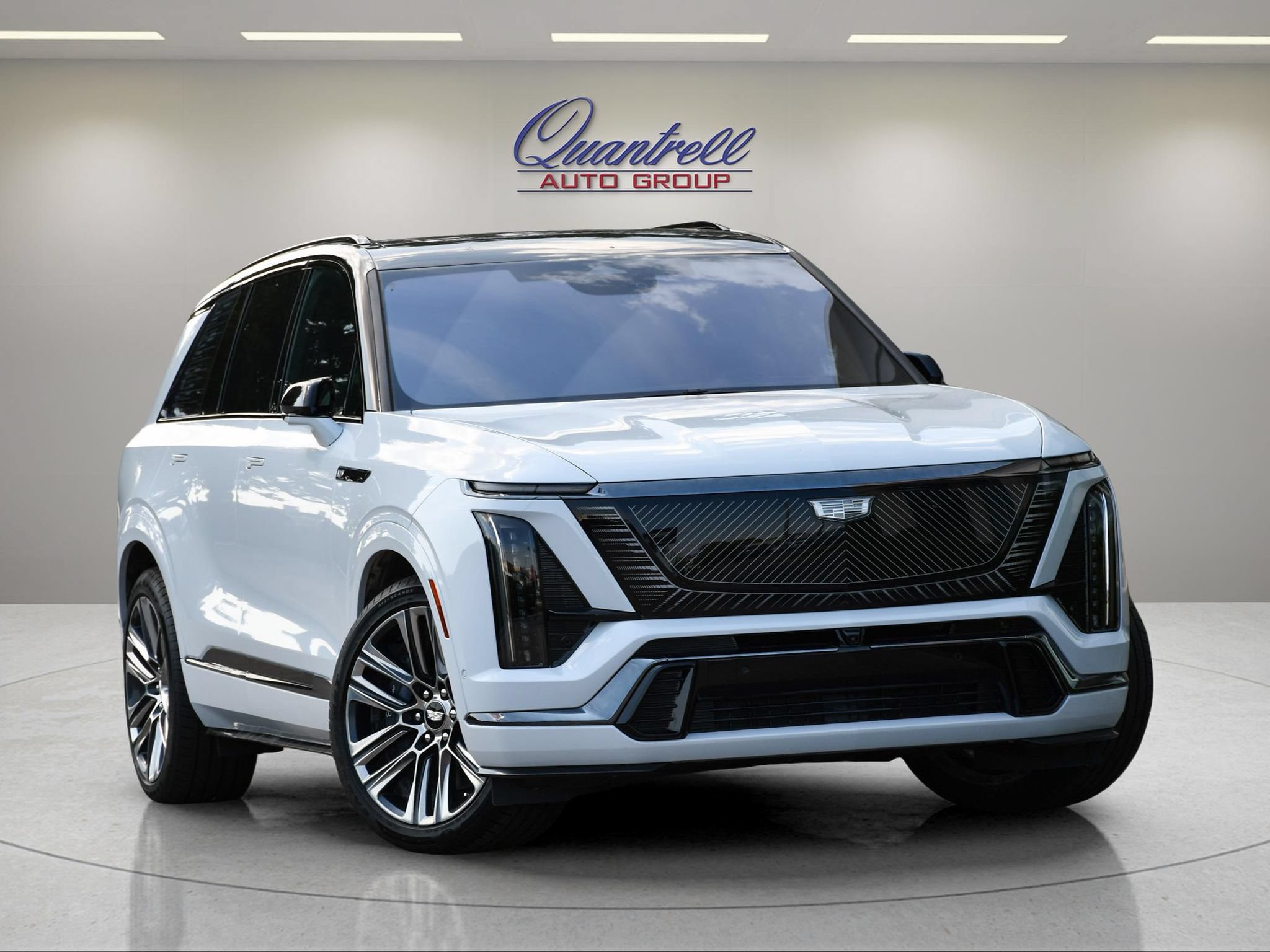 Certified 2026 Cadillac Vistiq Platinum w/ LPO, Floor Liner Package
