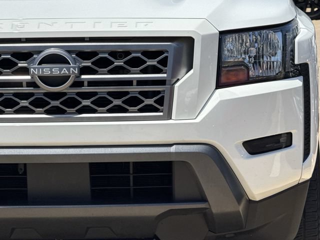 Used 2022 Nissan Frontier SV RWD image 8