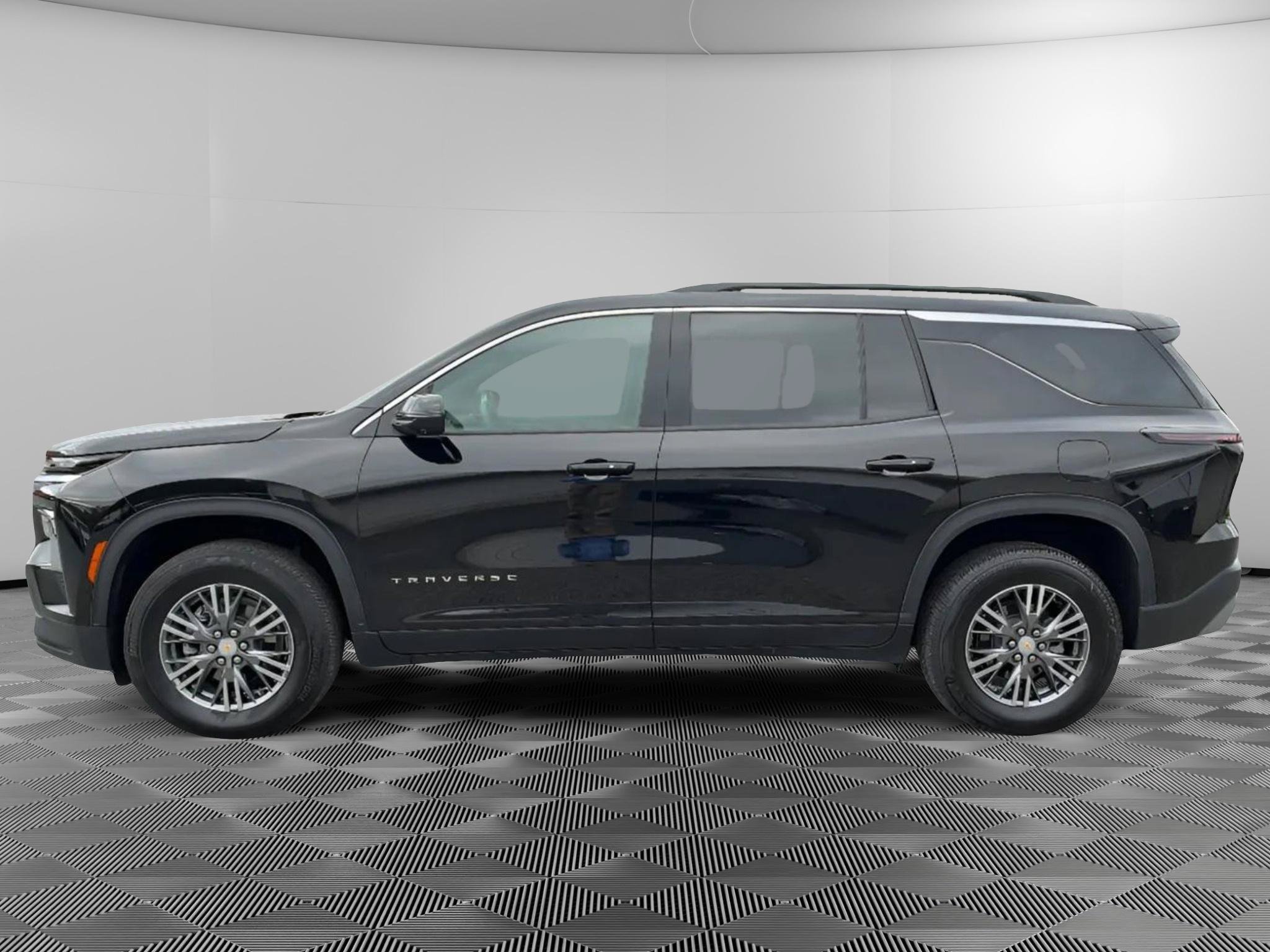 Used 2026 Chevrolet Traverse LT w/ Driver Confidence Package AWD/4WD image 5