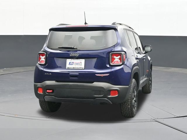 Used 2018 Jeep Renegade Trailhawk w/ Cold Weather Group II AWD/4WD image 13