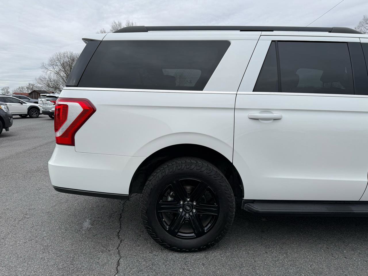 Used 2020 Ford Expedition Max XLT w/ Equipment Group 201A RWD image 40