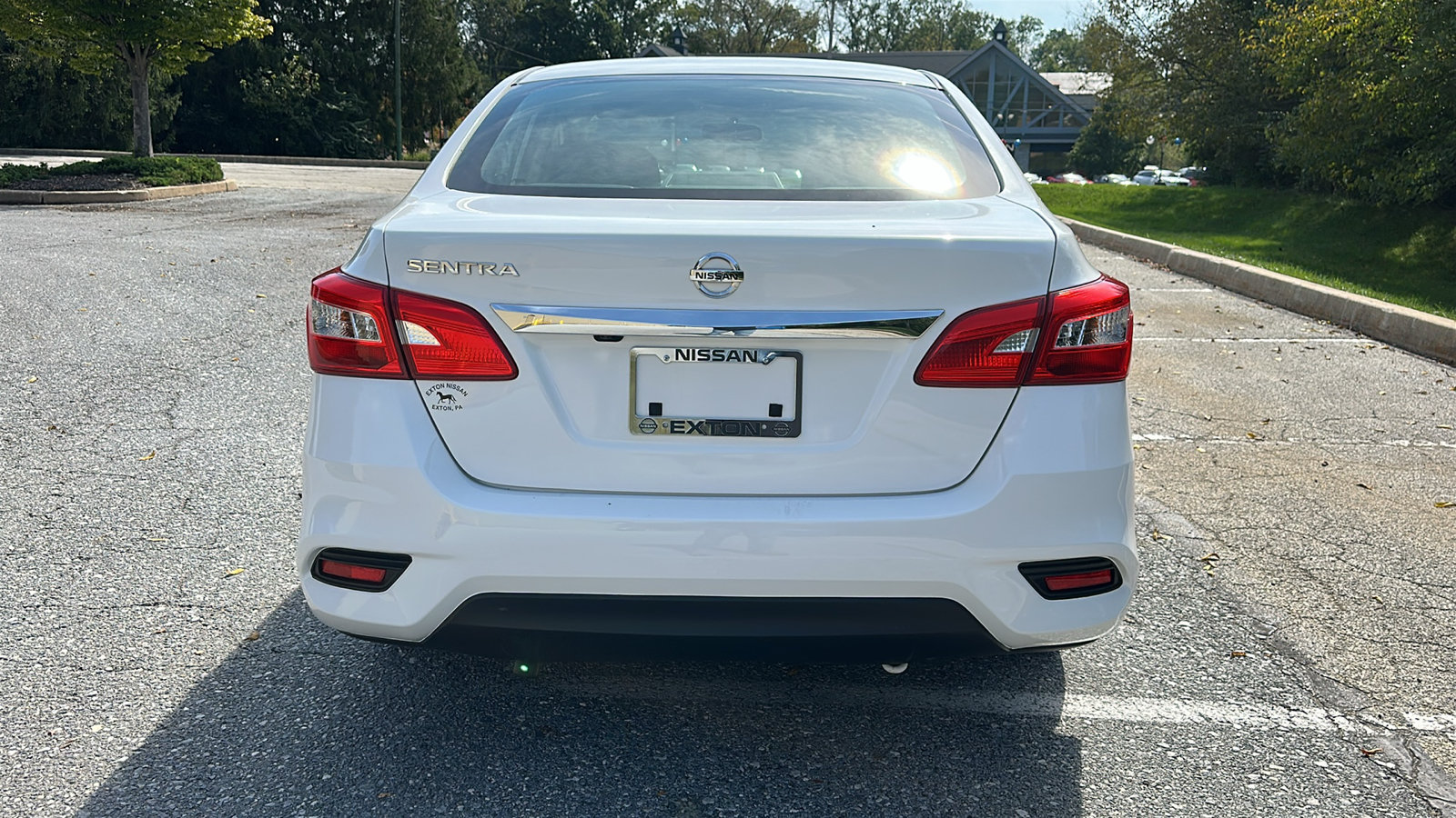 Used 2018 Nissan Sentra S FWD image 5