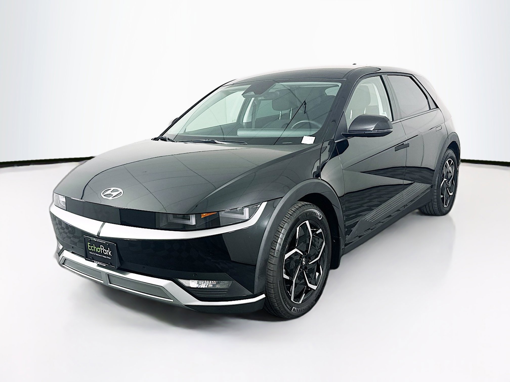 Used 2024 Hyundai Ioniq 5 SEL image 3