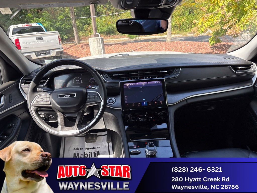 Used 2023 Jeep Grand Cherokee Limited AWD/4WD image 9