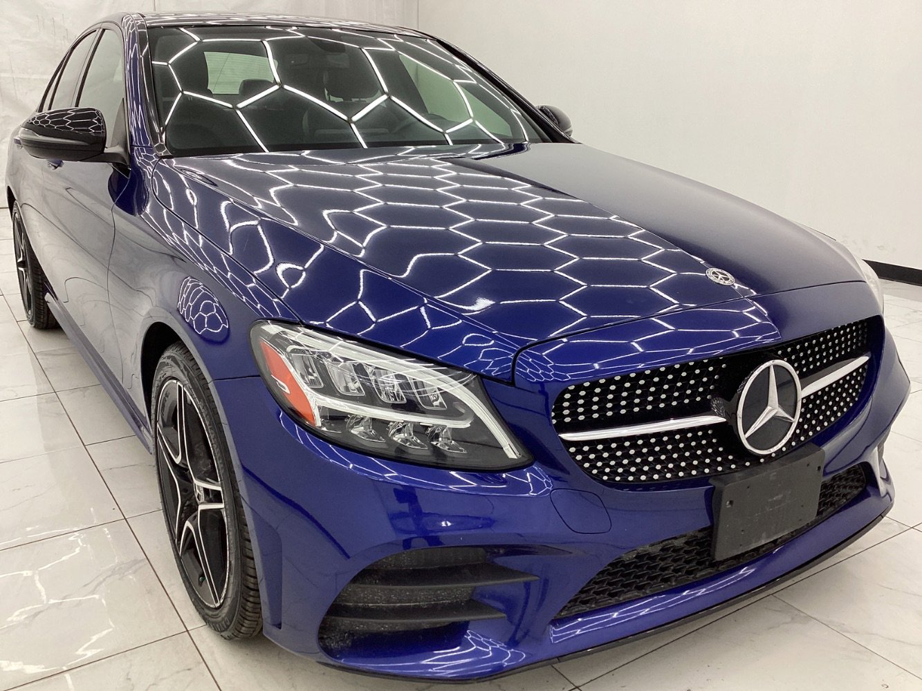 Used 2020 Mercedes-Benz C 300 4MATIC Sedan image 3