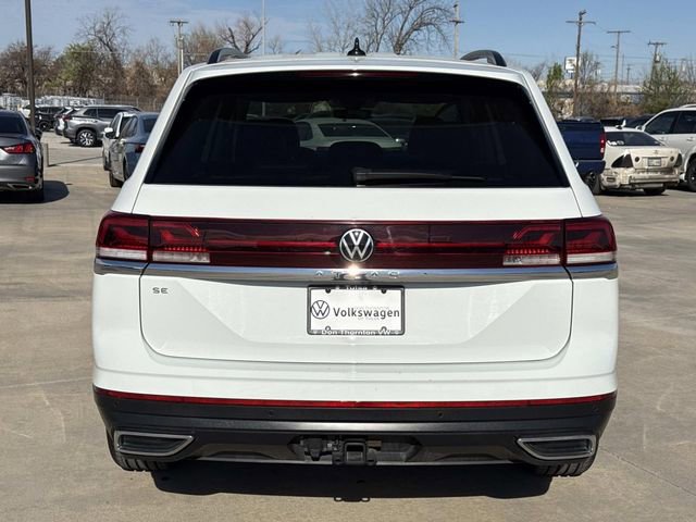 Used 2025 Volkswagen Atlas SE image 3