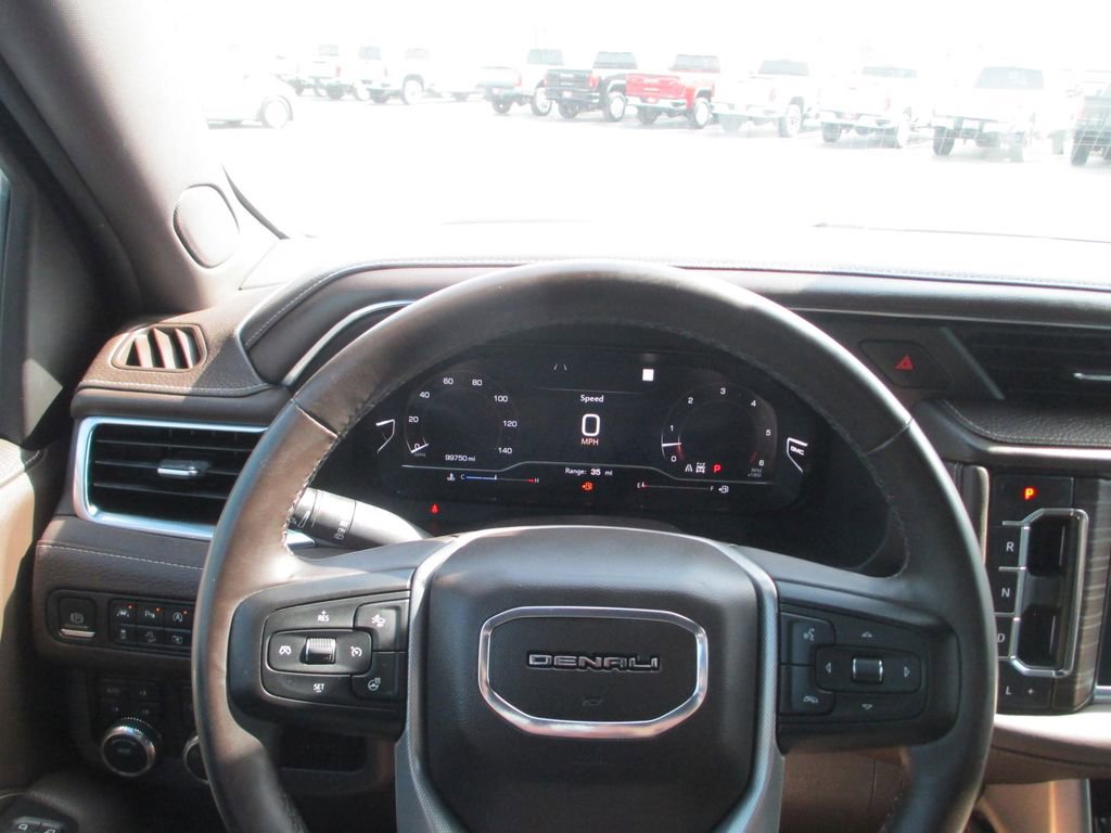 Used 2023 GMC Yukon Denali image 38