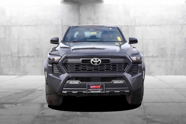 Used 2024 Toyota Tacoma TRD Off-Road image 4