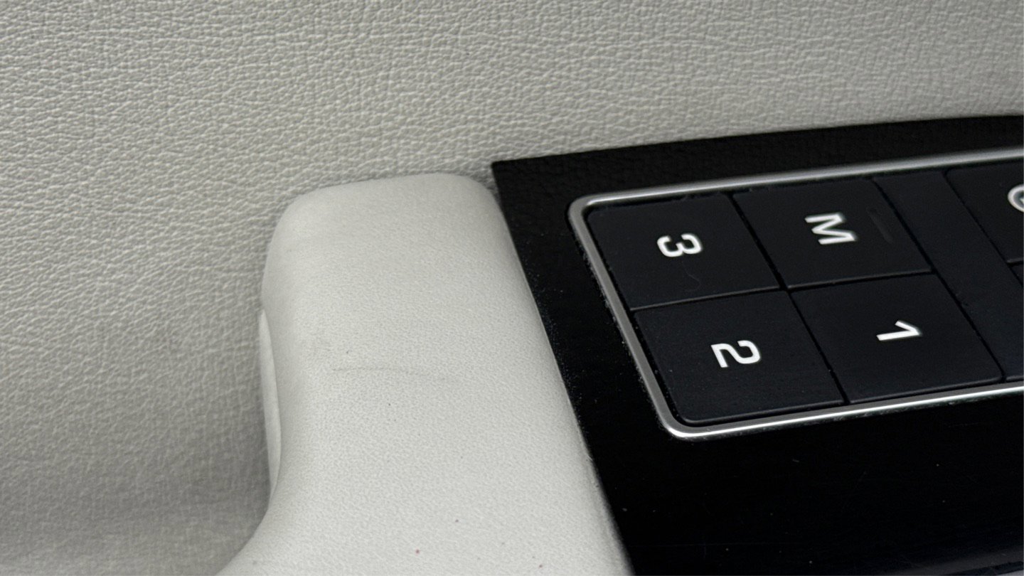 Used 2016 Land Rover Range Rover HSE image 45