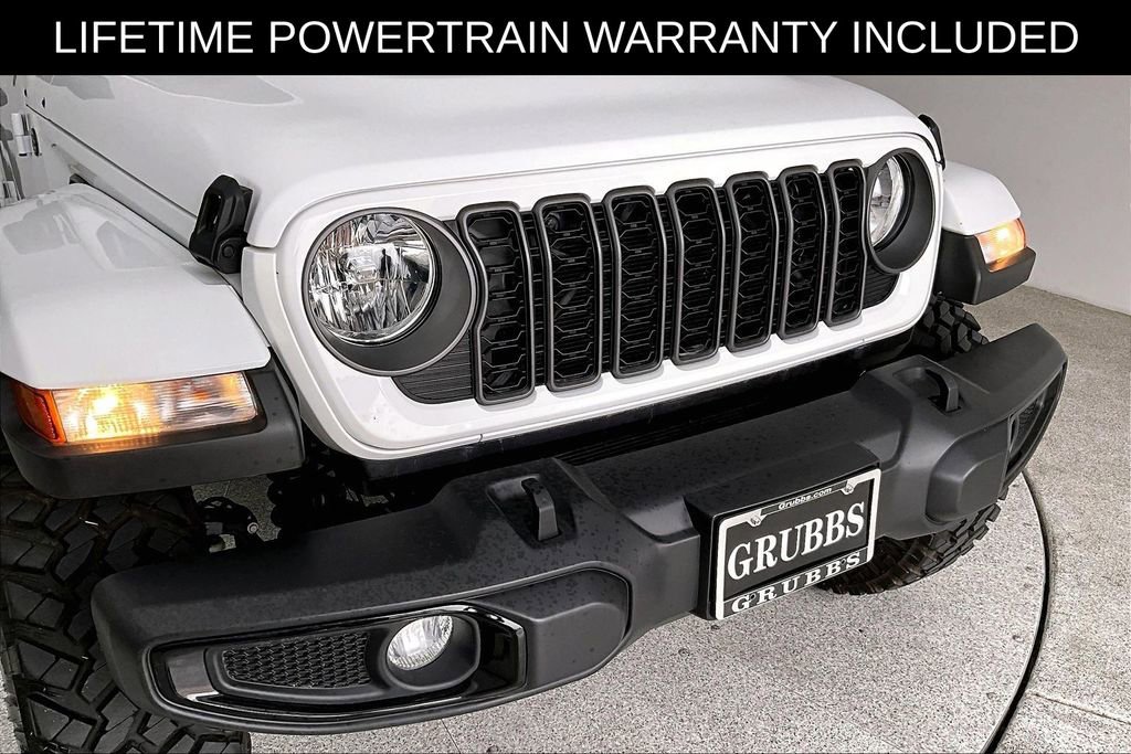 Used 2025 Jeep Gladiator Sport image 39