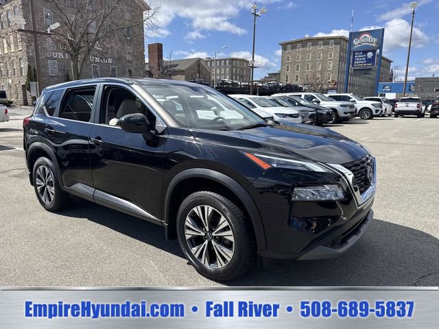 Used 2023 Nissan Rogue SV AWD/4WD image 2
