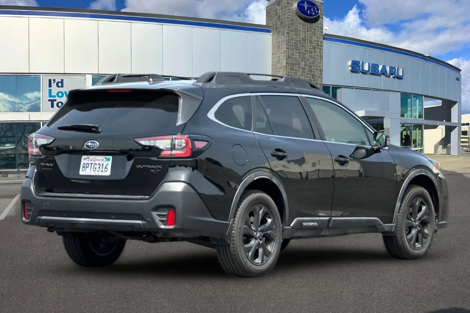 Used 2020 Subaru Outback Onyx Edition XT w/ Popular Package #2 AWD/4WD image 2
