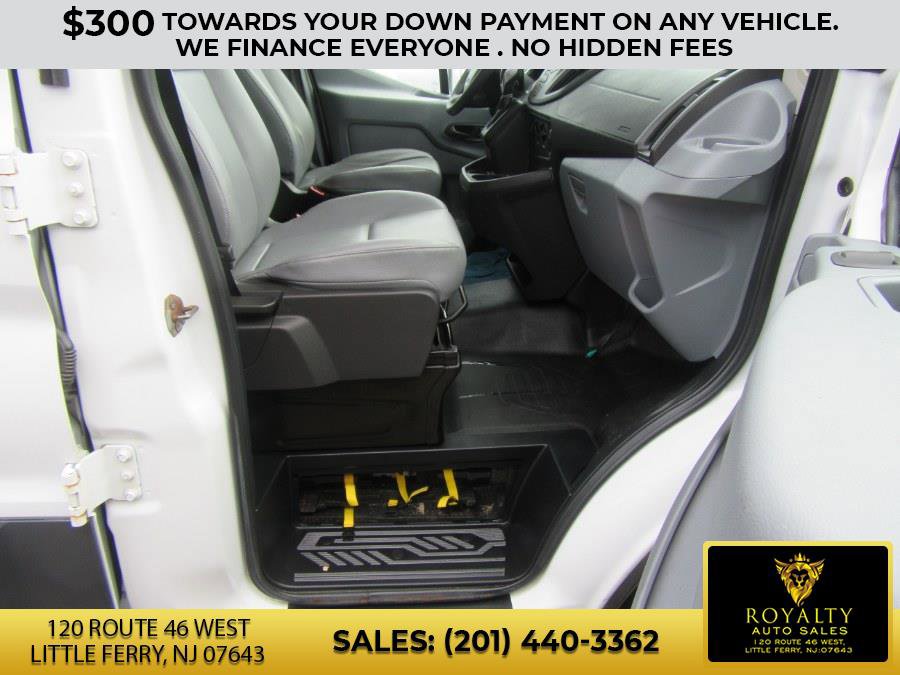 Used 2018 Ford Transit 250 130 Low Roof image 35