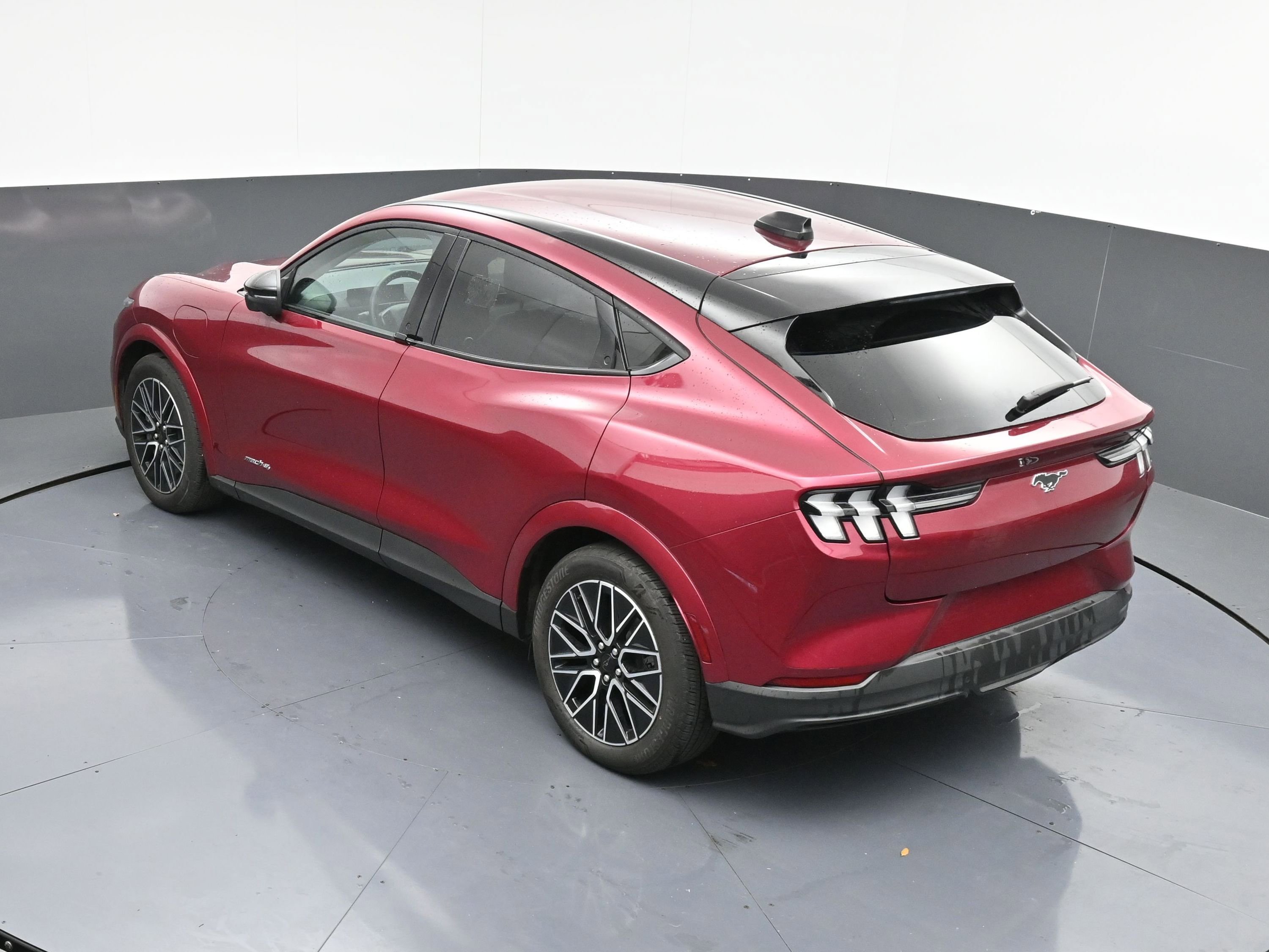 Used 2025 Ford Mustang Mach-E Premium image 38