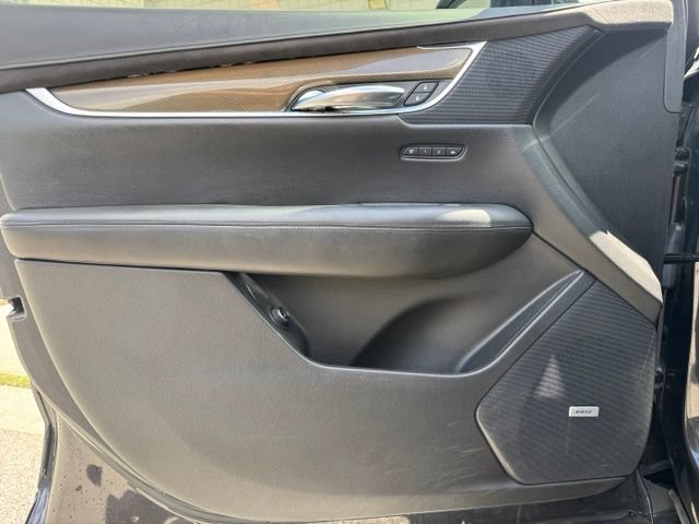 Used 2017 Cadillac XT5 Platinum w/ Driver Assist Package AWD/4WD image 15