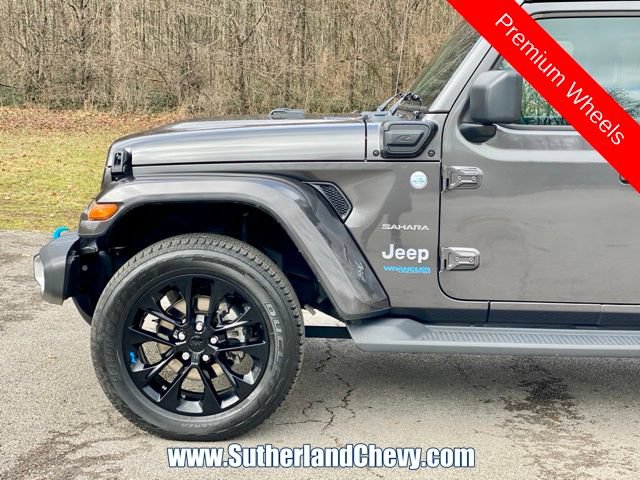 Used 2022 Jeep Wrangler Unlimited Sahara AWD/4WD image 10
