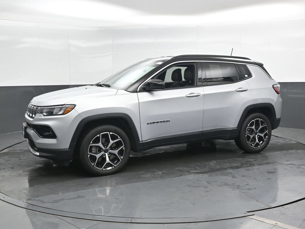 Used 2025 Jeep Compass Limited AWD/4WD image 9