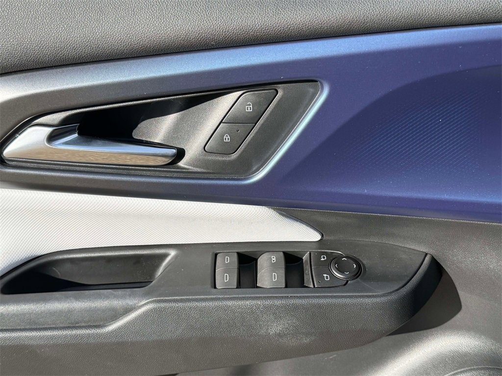 Used 2024 Chevrolet Equinox EV LT image 21