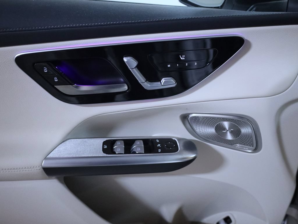 Certified 2024 Mercedes-Benz GLC 300 4MATIC image 9
