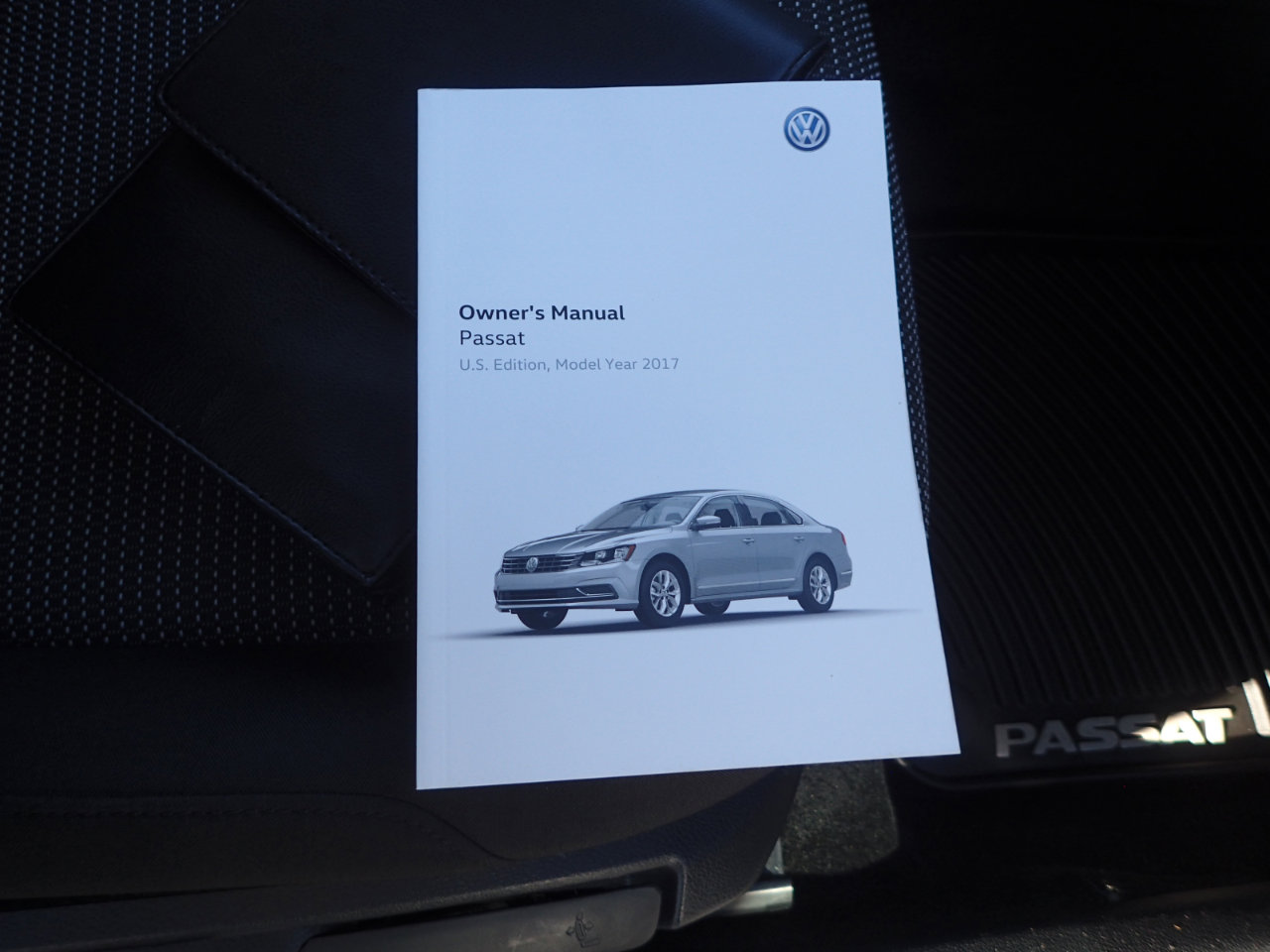 Used 2017 Volkswagen Passat 1.8T S image 23