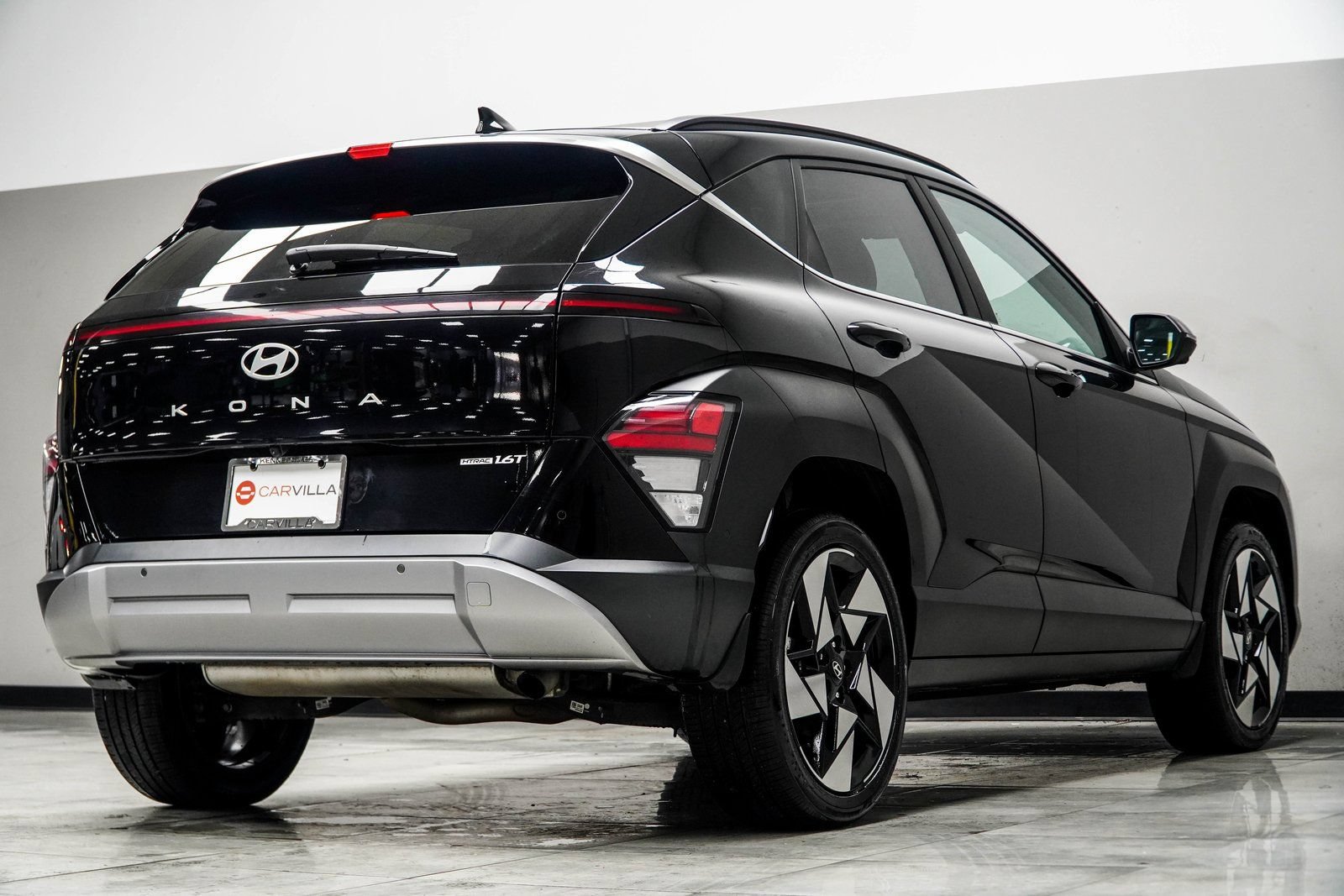 Used 2024 Hyundai Kona Limited AWD/4WD image 14