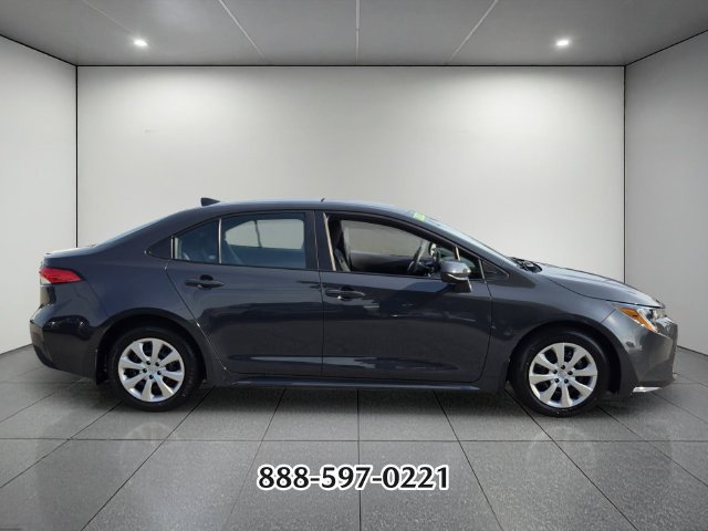 Used 2025 Toyota Corolla LE FWD image 6