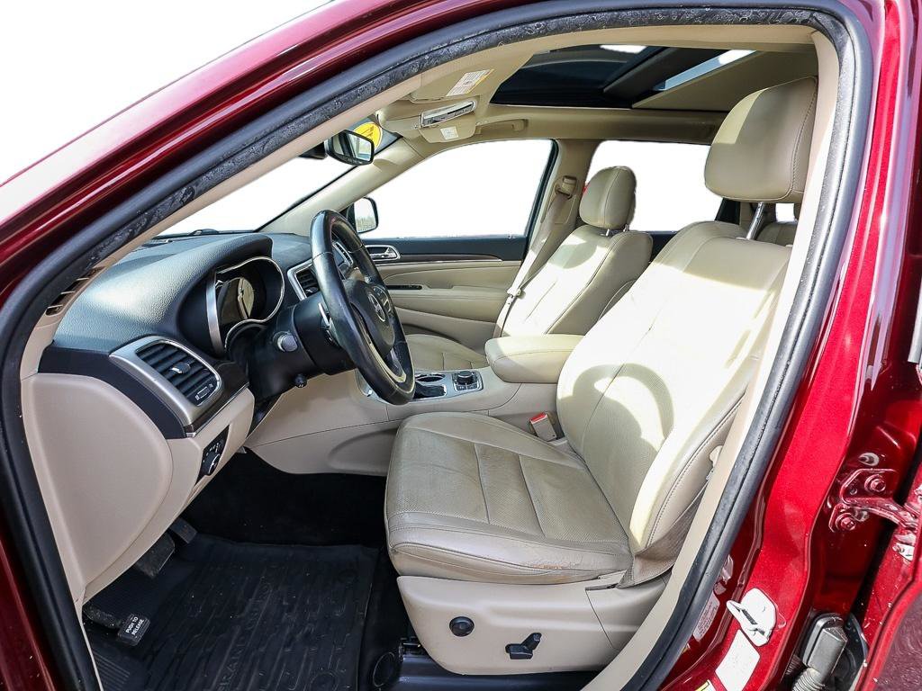 Used 2017 Jeep Grand Cherokee Limited w/ Luxury Group II image 12