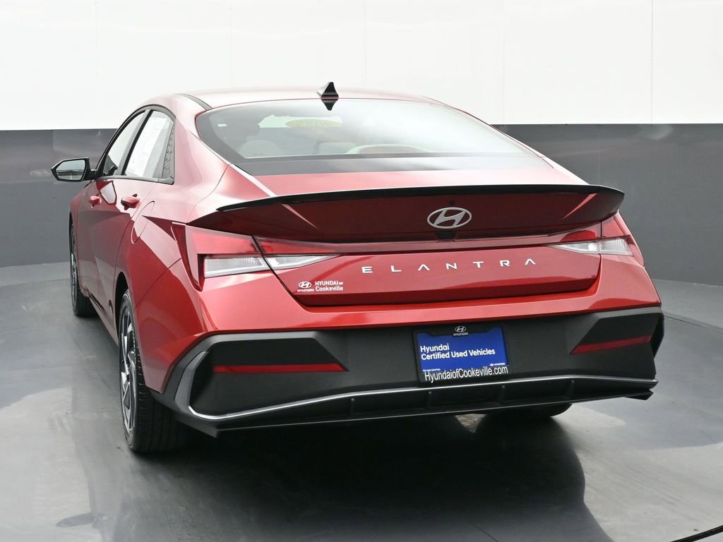 Certified 2025 Hyundai Elantra Sport image 5