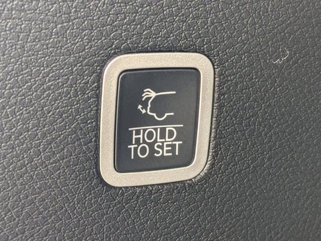 New 2026 Jeep Grand Wagoneer 2WD w/ 8-Passenger Seating Package image 13