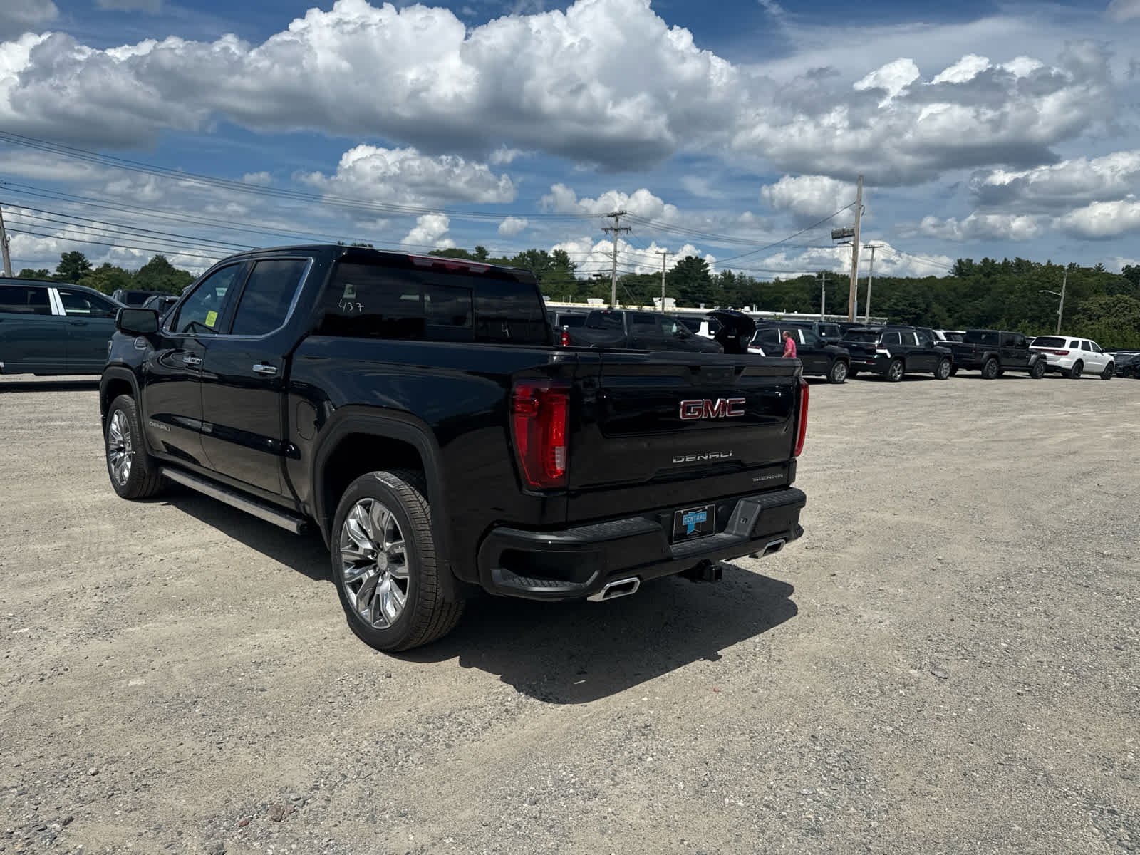 New 2026 GMC Sierra 1500 Denali w/ Denali Reserve Package AWD/4WD image 3