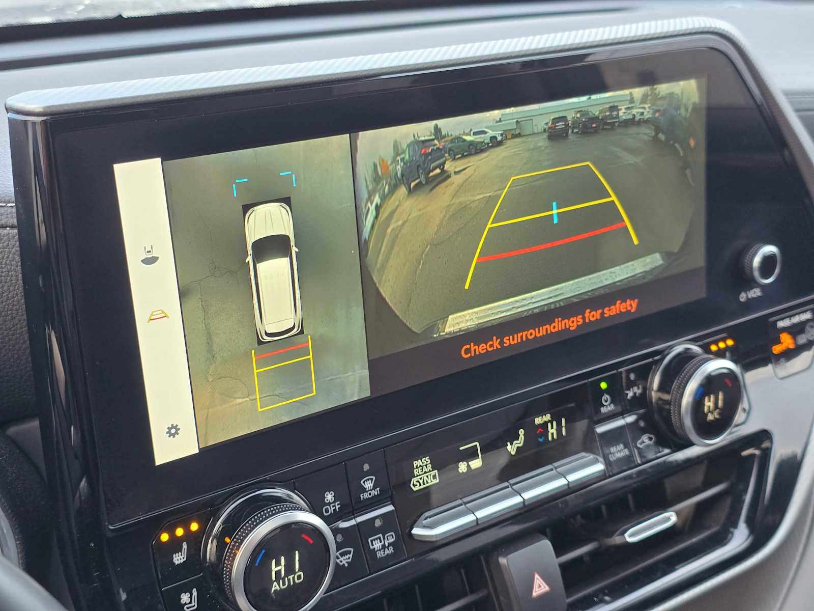 Used 2024 Toyota Highlander Platinum image 33