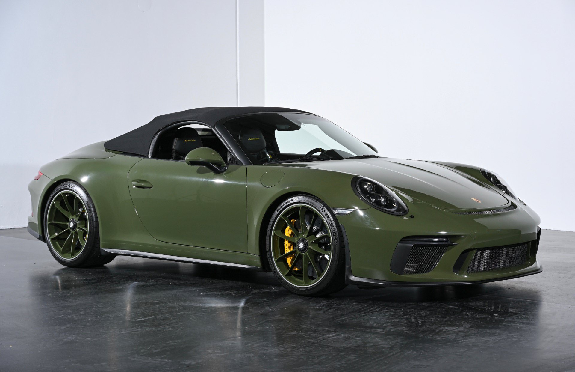 Used 2019 Porsche 911 Speedster RWD image 27
