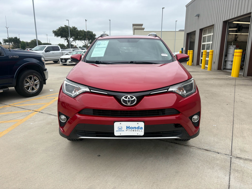 Used 2016 Toyota RAV4 XLE AWD/4WD image 3